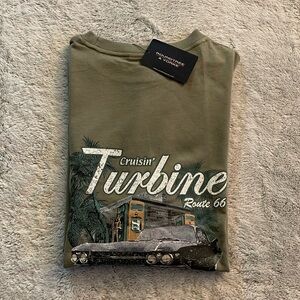 Roundtree & York cruisin..tee shirt    Size L Sage